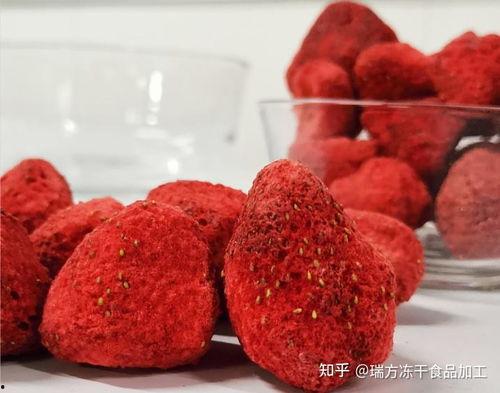 网红草莓炸弹图片,网红美食的甜蜜诱惑