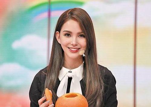 昆凌早期爆料视频大全图片,揭秘明星背后的真实生活